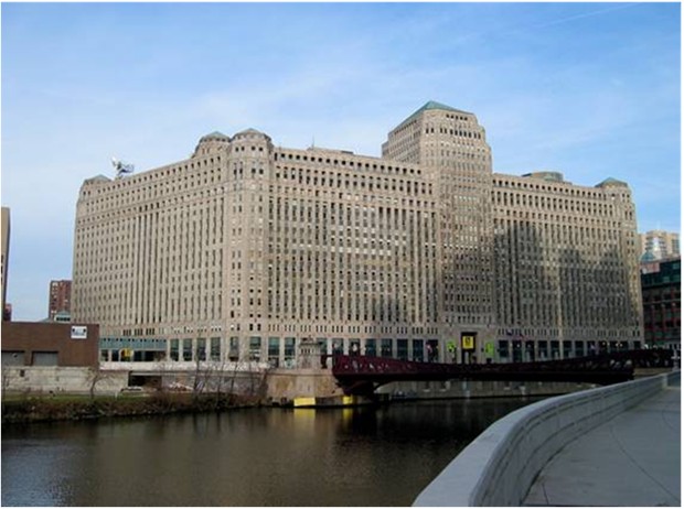 WORLD'S LARGEST OFFICE COMPLEX Chicago Merchandise Mart Illinois USA