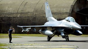 Turkey scrambles F-16 jets on Syria border