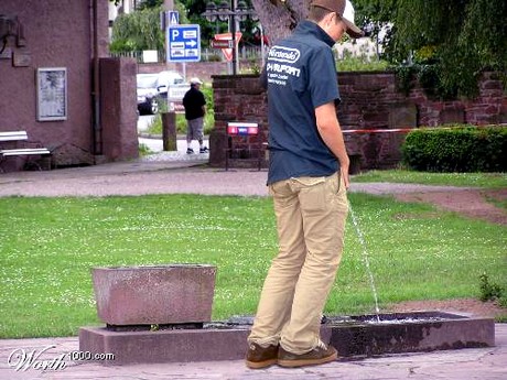 Fetish hanger low Cky video peeing on his headstone