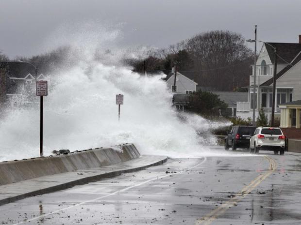 Gigantic Storm Hits The East Coast [PHOTOS]